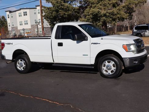 Used 2013 Ford F150 XLT w/ Trailer Tow Pkg image 2
