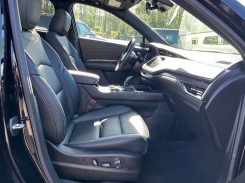 Used 2023 Cadillac XT4 Sport AWD/4WD image 12