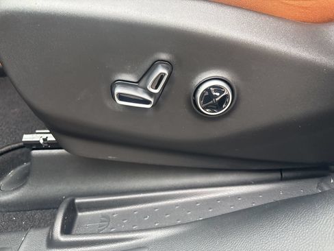 New 2026 Chrysler Pacifica Pinnacle AWD/4WD image 19