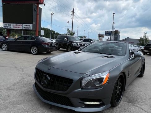 Used 2015 Mercedes-Benz SL 550 image 4