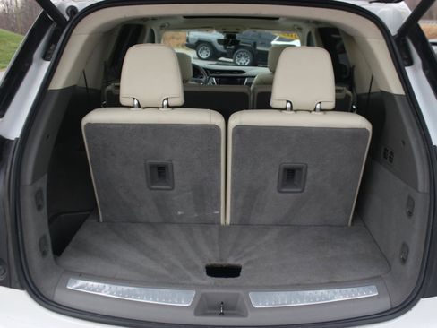 Used 2020 Cadillac XT6 Premium Luxury image 10