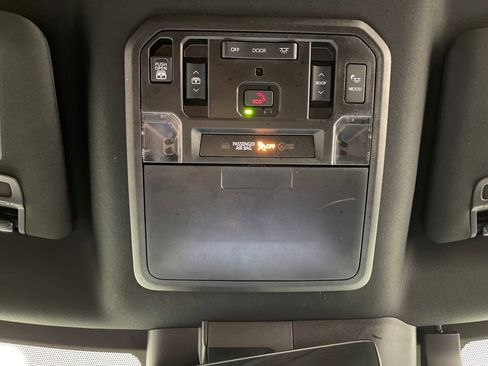 Used 2023 Toyota Tundra Platinum image 29