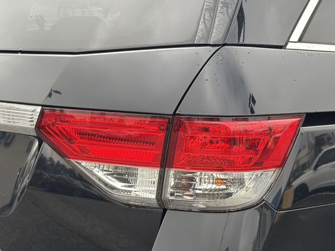 Used 2016 Honda Odyssey EX image 10