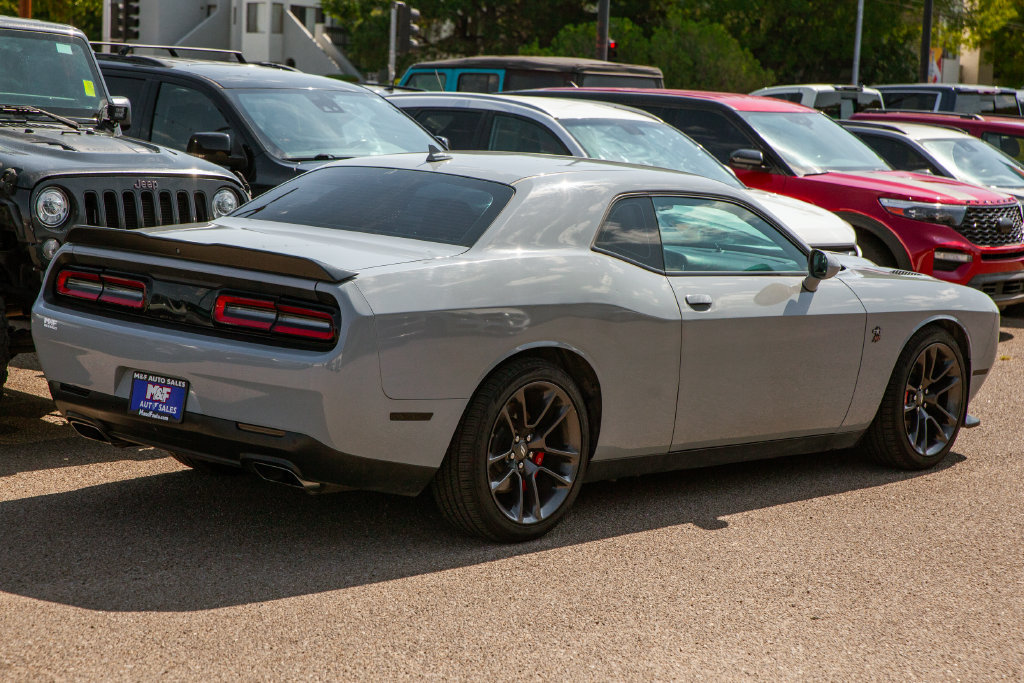 Used 2020 Dodge Challenger R/T Scat Pack RWD image 5