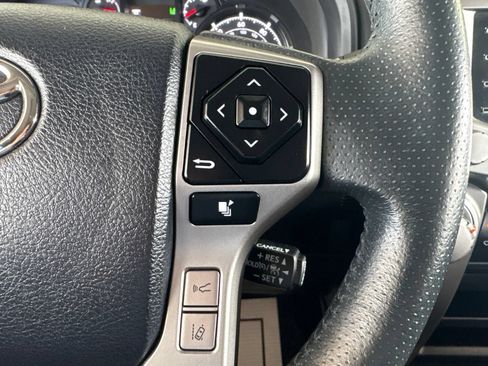 Used 2021 Toyota 4Runner SR5 Premium w/ Moonroof Package RWD image 28