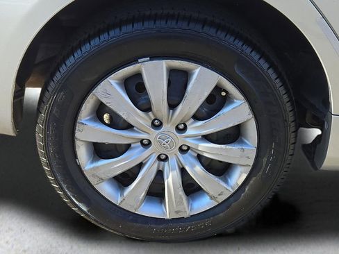 Used 2013 Toyota Corolla LE image 10