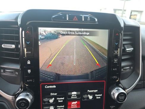 Used 2019 RAM 3500 Big Horn image 32