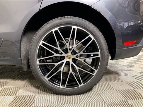 New 2026 Porsche Macan AWD/4WD image 26