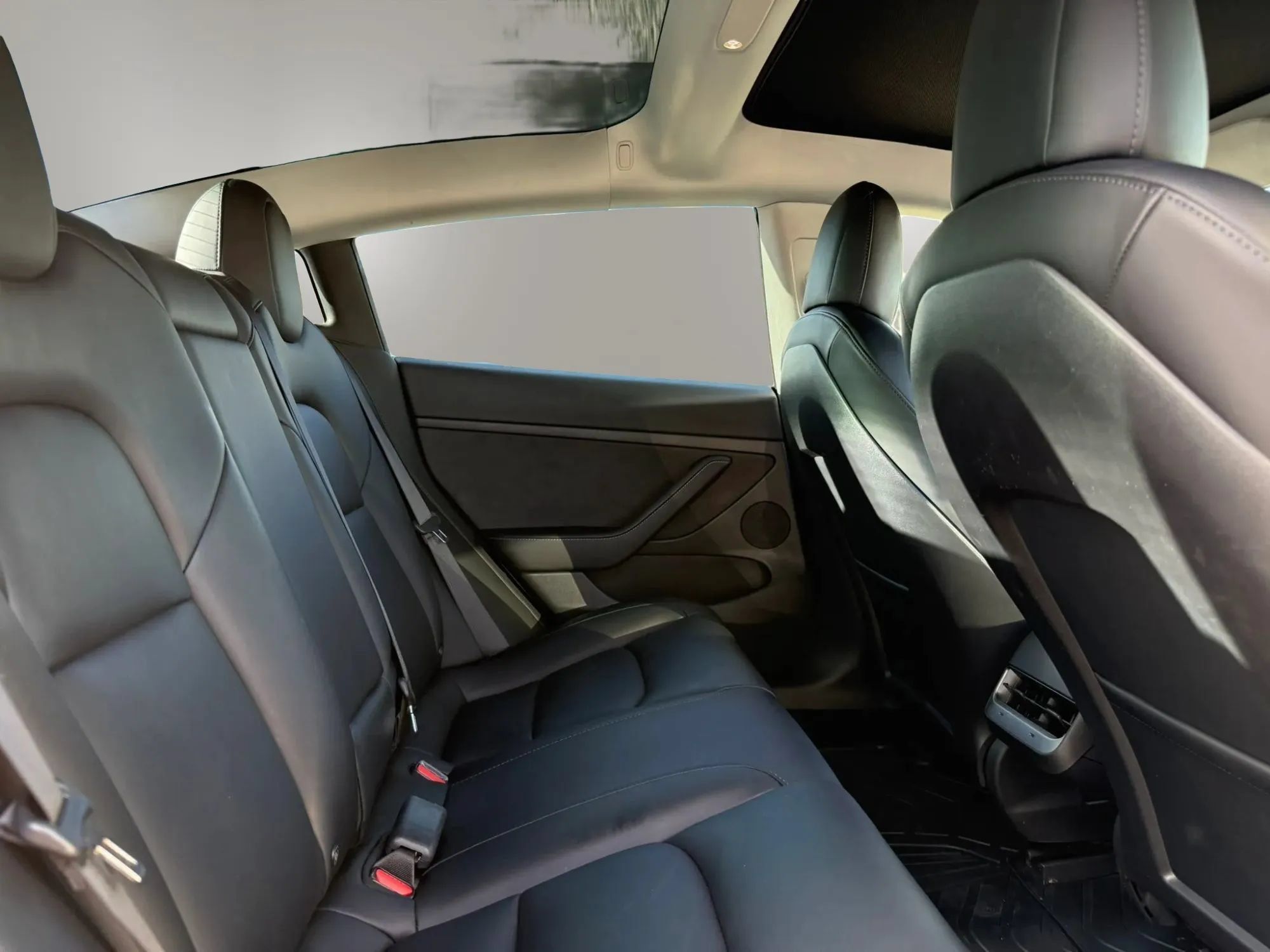 Used 2021 Tesla Model 3 Standard Range Plus RWD image 13