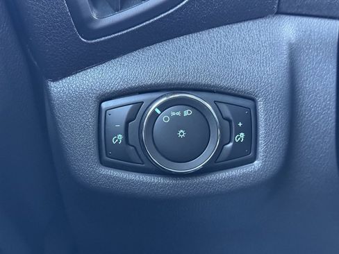 Used 2018 Ford Transit Connect XL image 11