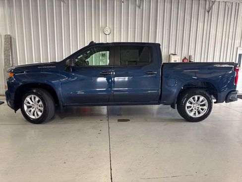 Used 2021 Chevrolet Silverado 1500 Custom AWD/4WD image 2