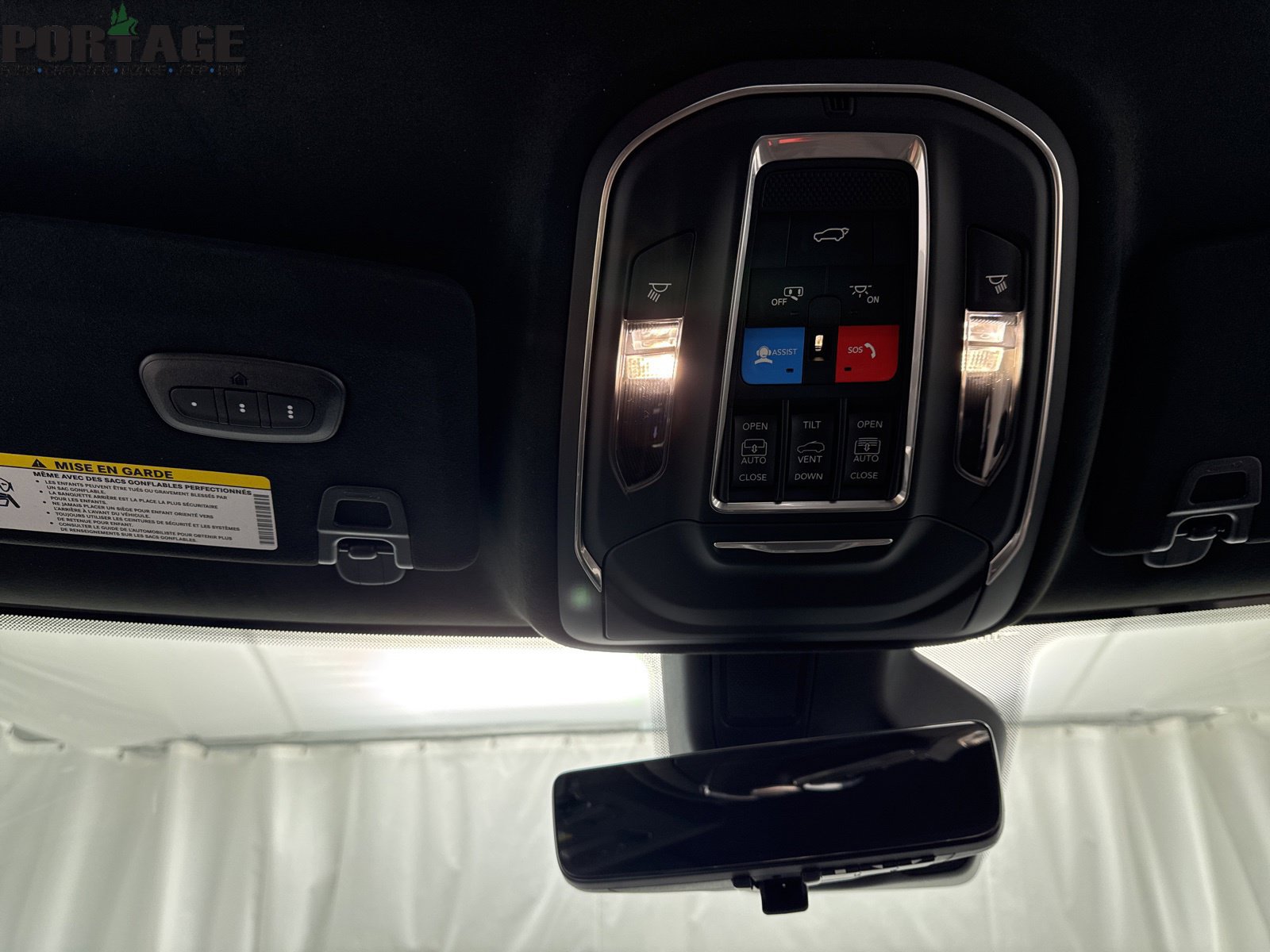 New 2026 Jeep Grand Cherokee Summit w/ Obsidian Package AWD/4WD image 29