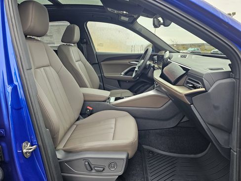 New 2025 Audi Q5 Premium Plus image 46