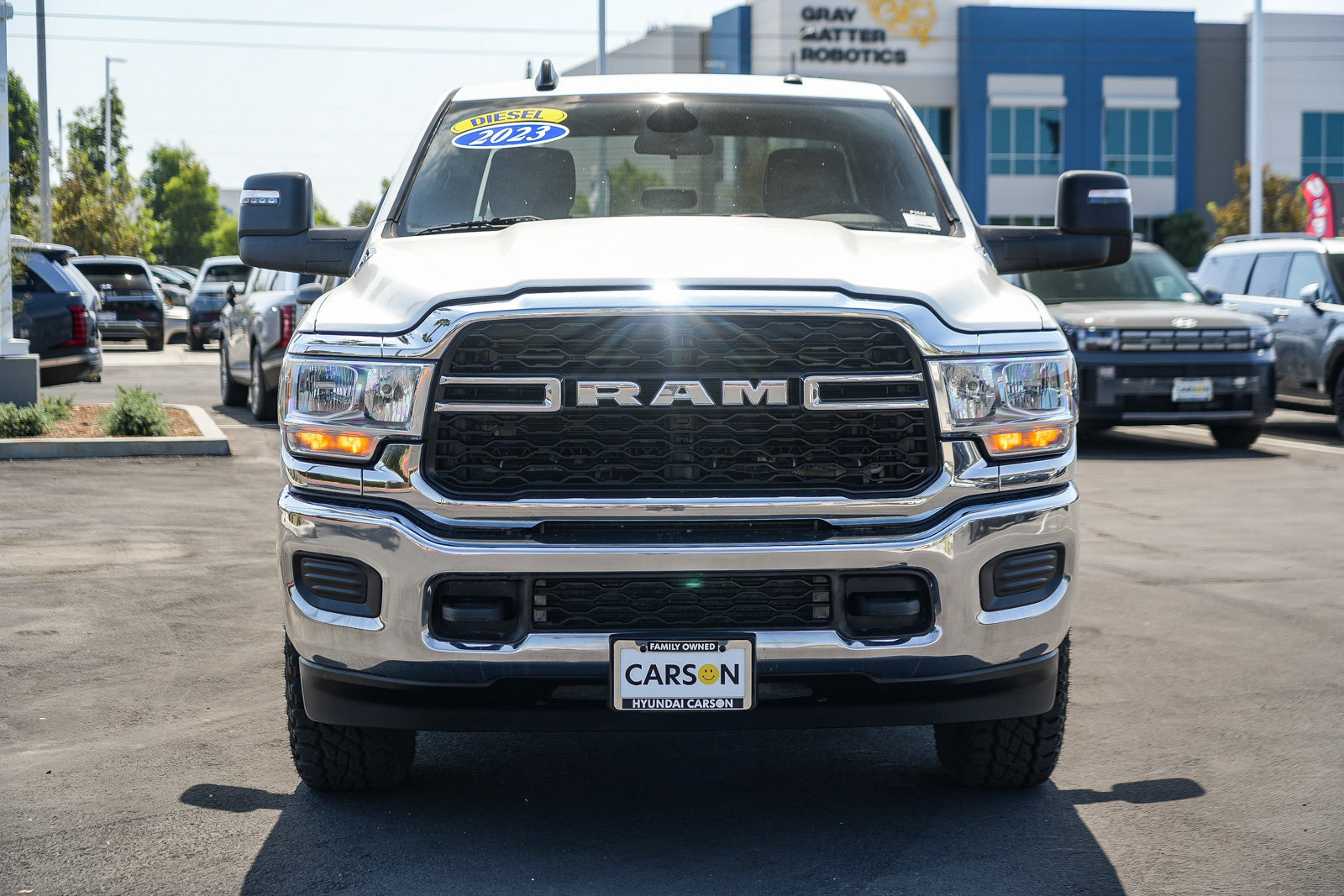 Used 2023 RAM 2500 Tradesman w/ Chrome Appearance Group AWD/4WD image 4