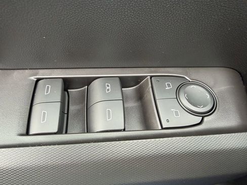 New 2026 GMC Canyon Elevation w/ Convenience Package image 20