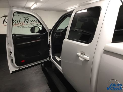 Used 2008 Chevrolet Silverado 2500 LTZ w/ Safety Package image 39