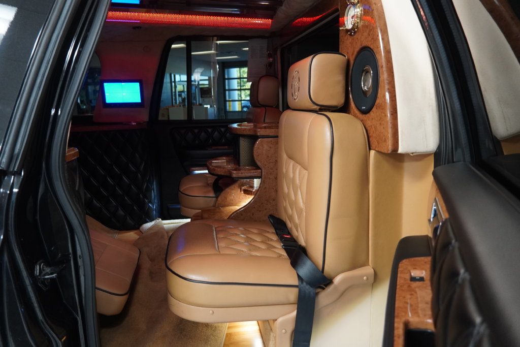 Used 2015 Lincoln Navigator L 4WD image 7