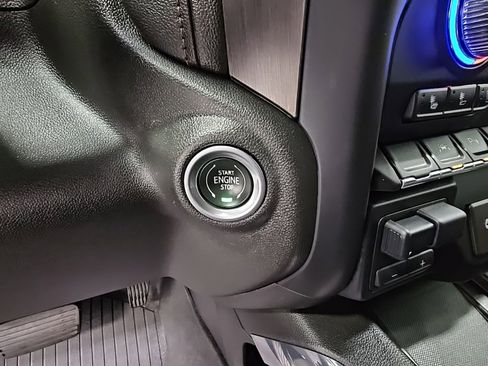 Used 2022 GMC Sierra 1500 AT4 w/ AT4 Premium Package image 23