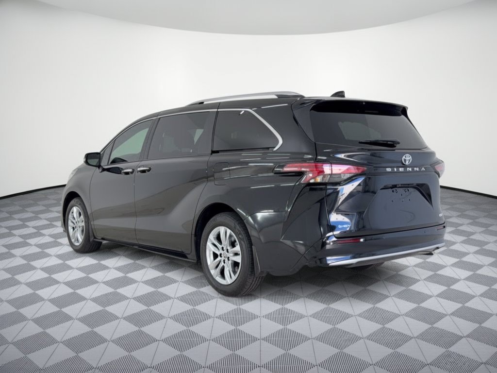 Certified 2026 Toyota Sienna Limited FWD image 3