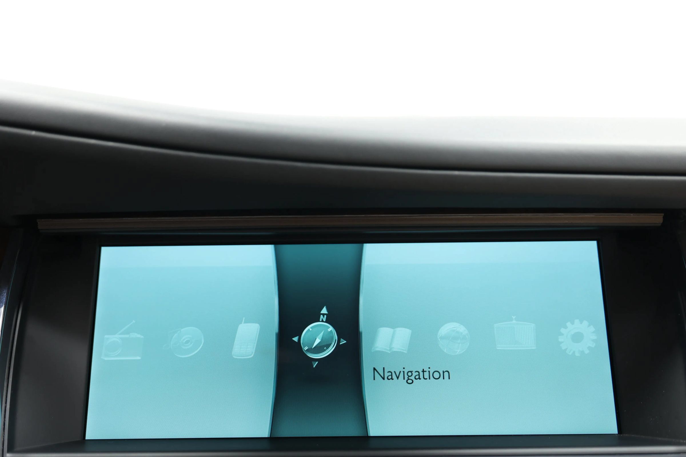 Used 2015 Rolls-Royce Ghost RWD image 36