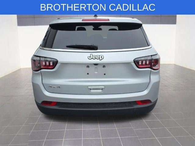 Used 2025 Jeep Compass Sport AWD/4WD image 8