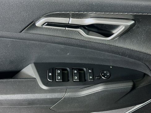 Used 2024 Kia Sportage LX image 15