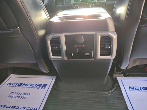 Used 2022 Ford F450 Platinum w/ FX4 Off-Road Package image 40