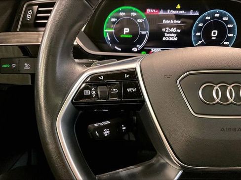 Used 2023 Audi e-tron Premium w/ Convenience Plus Package AWD/4WD image 18