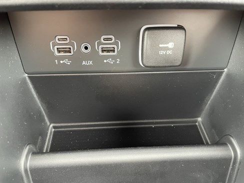 New 2025 Jeep Grand Cherokee Limited w/ Trailer Tow Package image 17