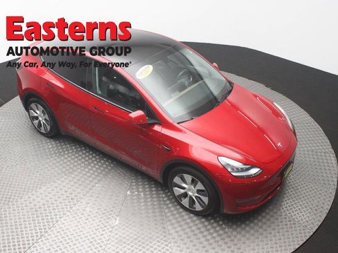 Used 2021 Tesla Model Y Long Range AWD/4WD image 3