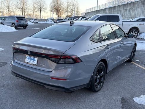 Certified 2025 Honda Accord SE image 8