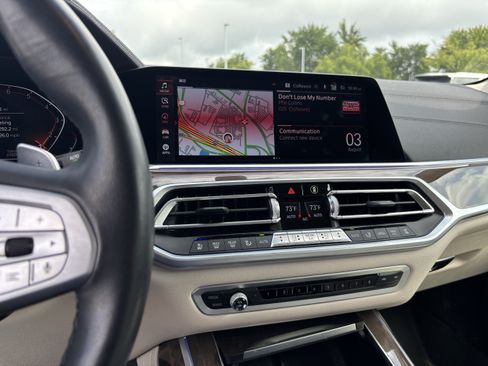 Used 2020 BMW X7 xDrive40i w/ Premium Package AWD/4WD image 18