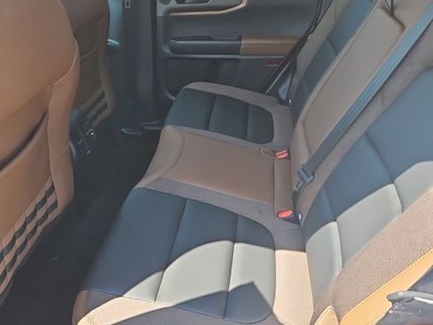 Used 2025 Ford Bronco Sport Outer Banks w/ Outer Banks Tech Package+ AWD/4WD image 32