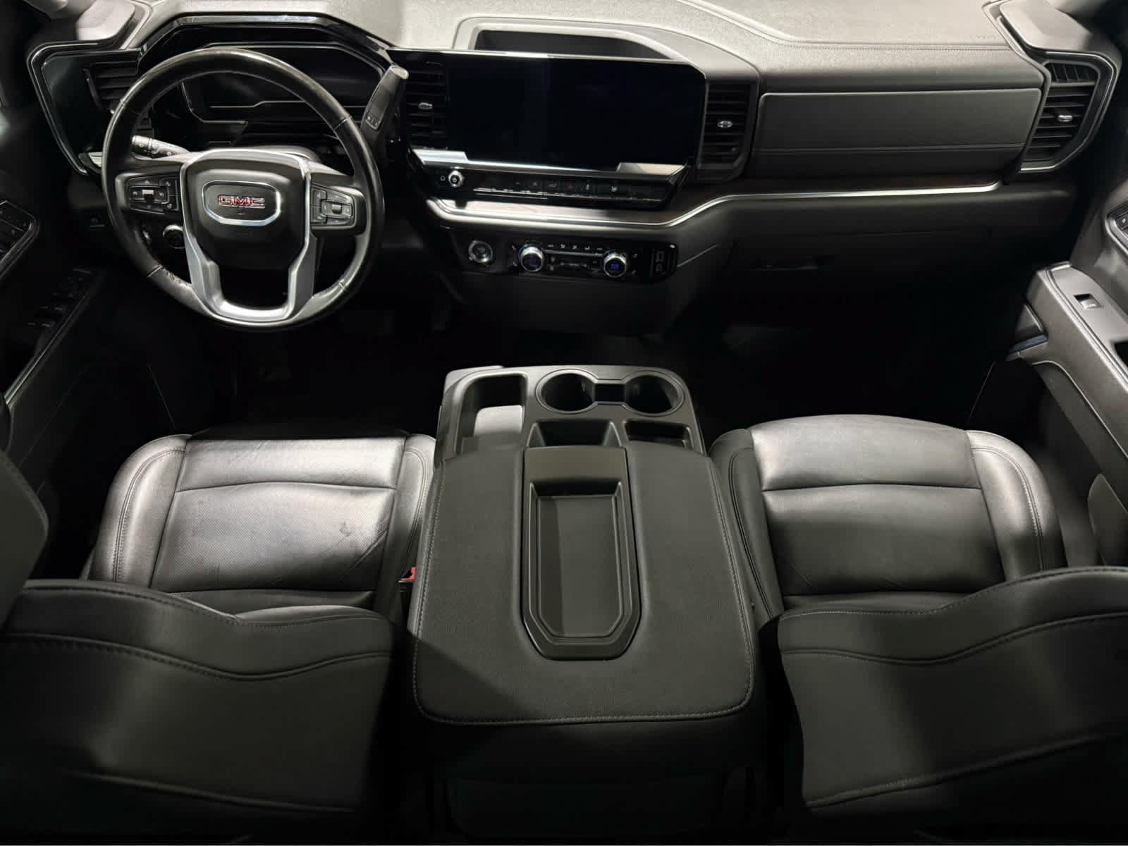 Used 2024 GMC Sierra 1500 SLT AWD/4WD image 17