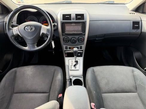 Used 2010 Toyota Corolla image 15