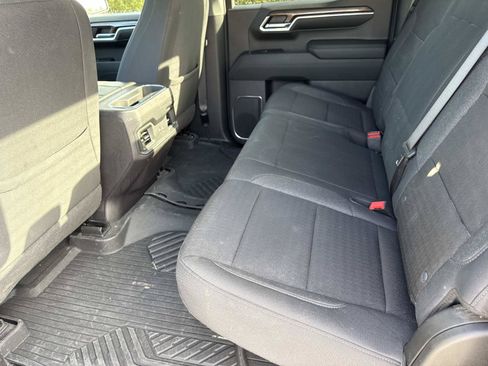 Used 2024 Chevrolet Silverado 1500 LT Trail Boss w/ Protection Package AWD/4WD image 10