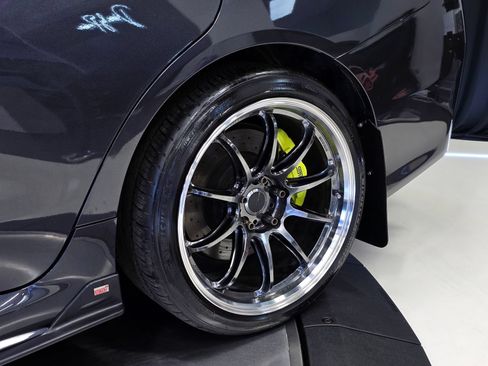 Used 2019 Subaru WRX STI AWD/4WD image 5