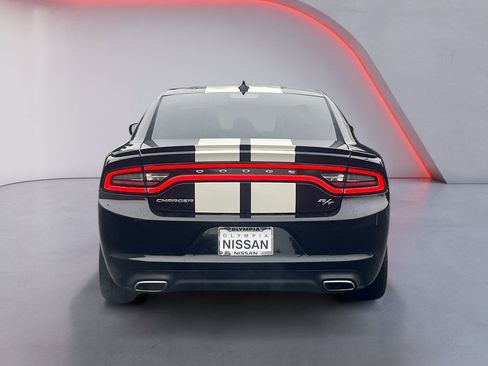 Used 2016 Dodge Charger R/T image 4