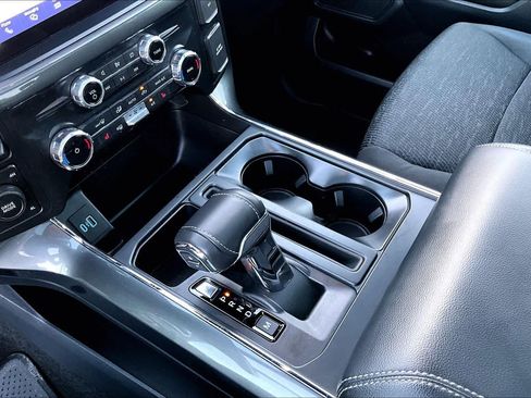 Used 2022 Ford F150 XLT w/ Equipment Group 302A High image 16