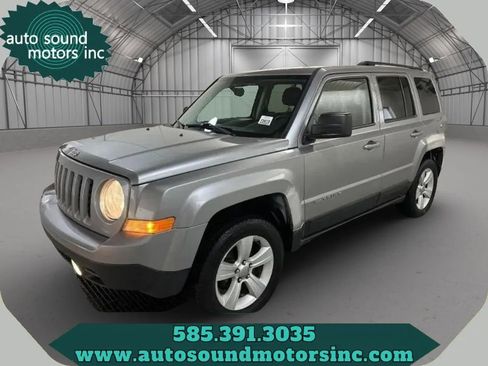 Used 2016 Jeep Patriot Latitude image 1