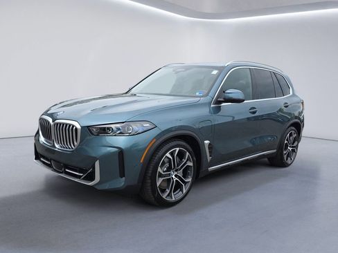 New 2026 BMW X5 xDrive50e AWD/4WD image 7