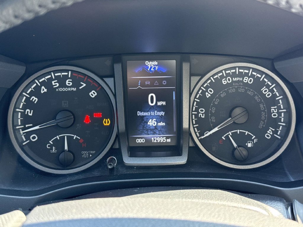 Used 2022 Toyota Tacoma TRD Sport AWD/4WD image 8