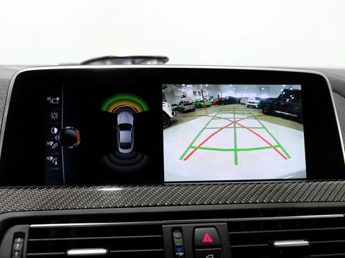 Used 2017 BMW M6 Coupe image 17