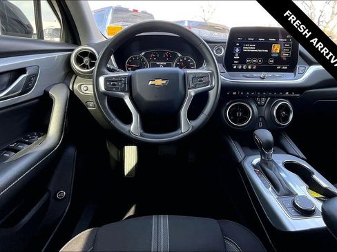 Used 2024 Chevrolet Blazer LT w/ Convenience Package image 8