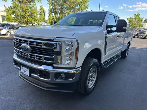 New 2025 Ford F350 XL w/ XL Chrome Package image 3