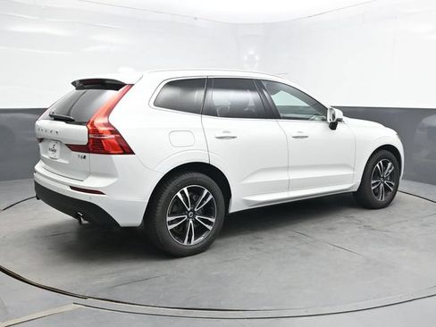 Used 2021 Volvo XC60 T6 Momentum AWD/4WD image 8