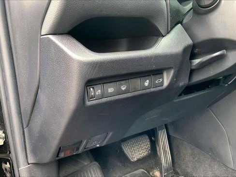 Certified 2022 Toyota RAV4 TRD Off-Road w/ TRD Off-Road Weather Package AWD/4WD image 33
