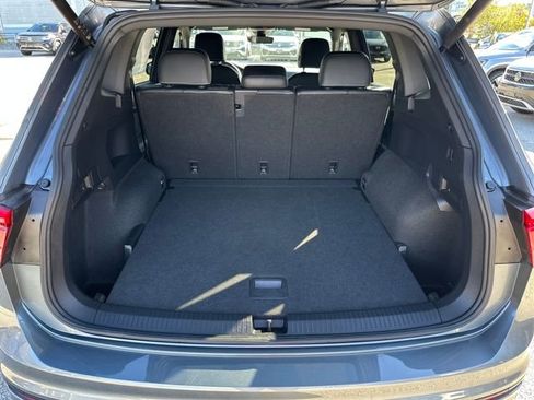 Certified 2024 Volkswagen Tiguan SE R-Line image 32