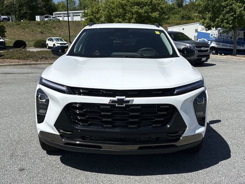New 2026 Chevrolet Trax ACTIV w/ Driver Confidence Package FWD image 3