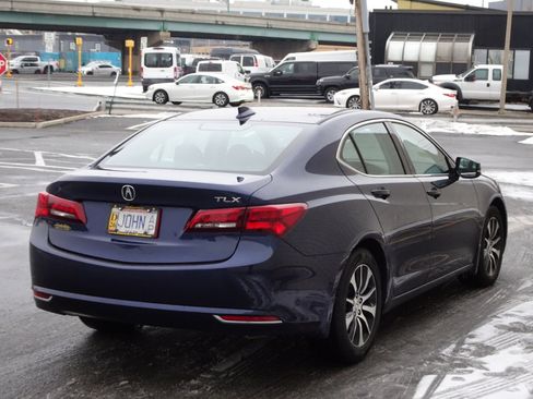 Used 2017 Acura TLX w/ Technology Package image 8